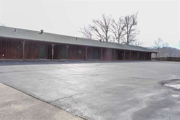 530 Lake Malone Rd, Lewisburg, KY 42256